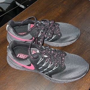 Brand new black, grey, pink Nike run swift - Womens 6.5 - Never Worn